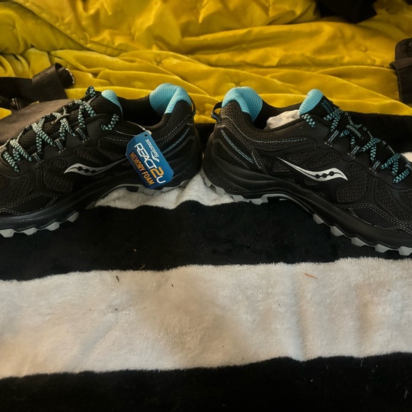 React to you memory foam hiking shoe - Picture 3 of 4